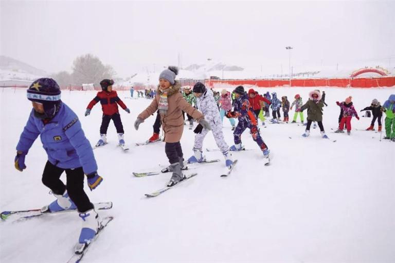 擁有39個娛樂項目 占地面積6萬平方米 蘭州新區冰雪新天地本周末開門迎客